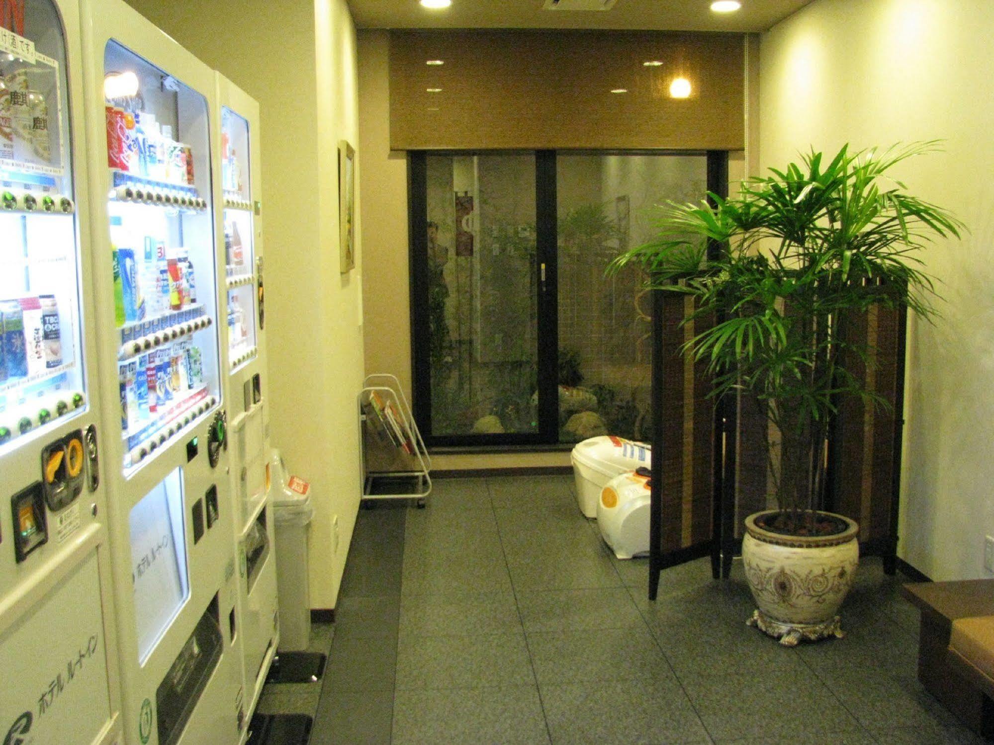Hotel Route-Inn Hanamaki Bagian luar foto
